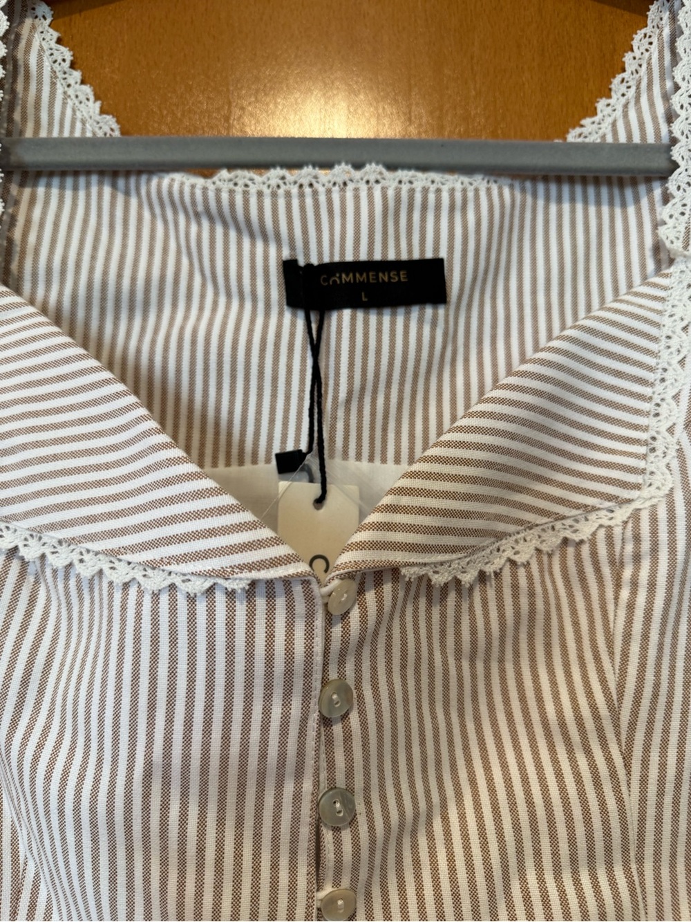 Striped Lace Trim Button-Front Tank Top - Picture 5 of 9
